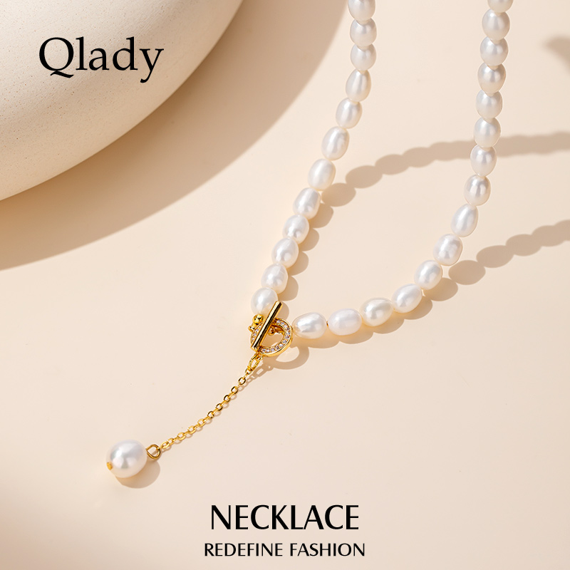 天然淡水珍珠项链女款2025新款高级感轻奢小众锁骨链配饰女秋冬