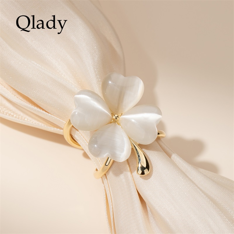 四叶草丝巾扣环蝴蝶结高端多功能衣角打结2025新款大衣腰带围巾扣