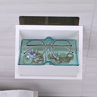 Свежие синие очки