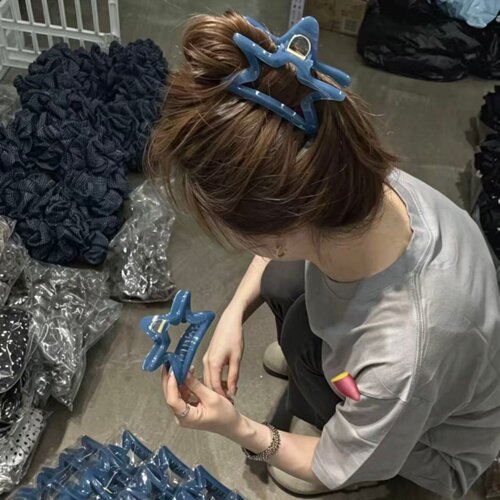 ins风小众蓝色星星抓夹后脑勺盘发夹韩系简约鲨鱼夹大号半扎发抓