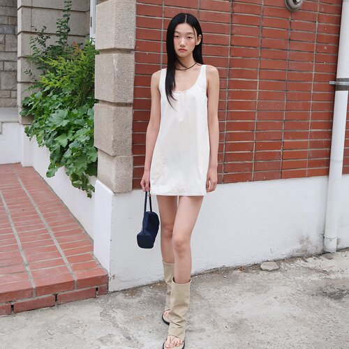 韩国代购Pivvee高尔夫球服26女士春夏圆领纯色时尚运动无袖连衣裙