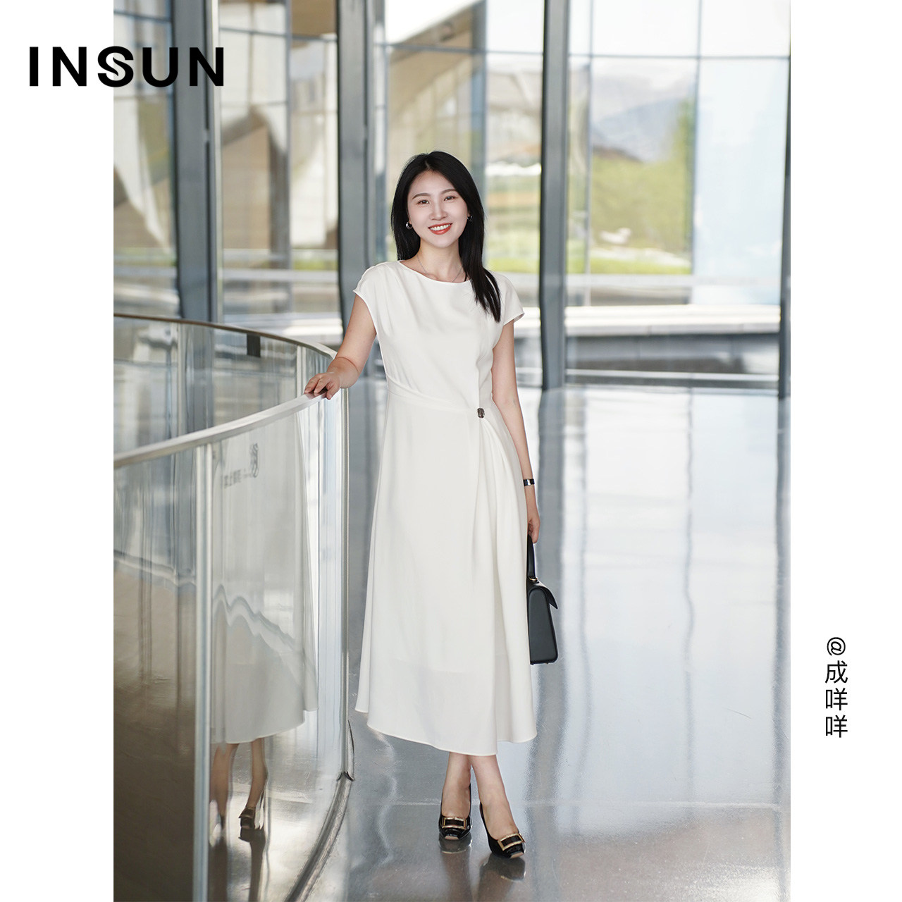 INSUN恩裳夏季一字领倒褶风琴褶收腰连衣裙