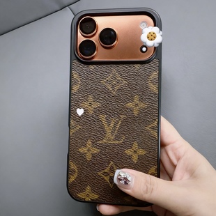 老花男女款 适用苹果17promax真皮手机壳iPhone17pro 14全包防摔保护套LV旧包翻新改造外壳新潮奢华经典