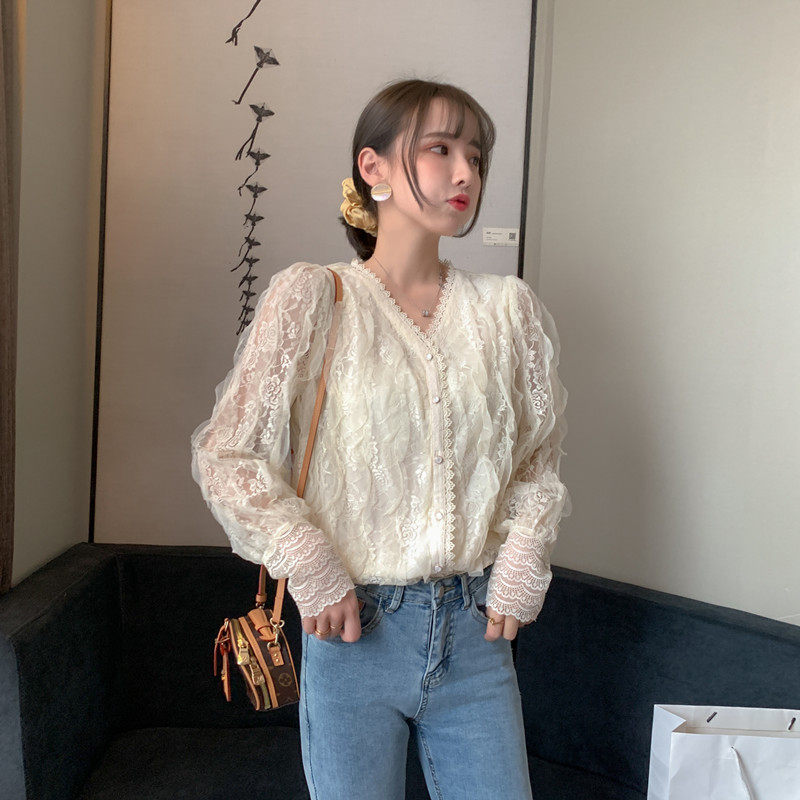 超仙甜美V领衬衫女长袖蕾丝网纱镂空打底衫2020新款上衣心机衬衣