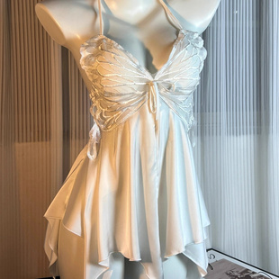 性感冰丝吊带睡裙女高级蕾丝蝴蝶结自带胸垫纯欲风睡衣
