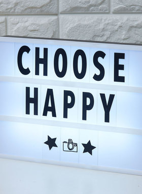 2000个字母片数字符insA4A5led发光灯箱USB 电池自由组合塑料摆件