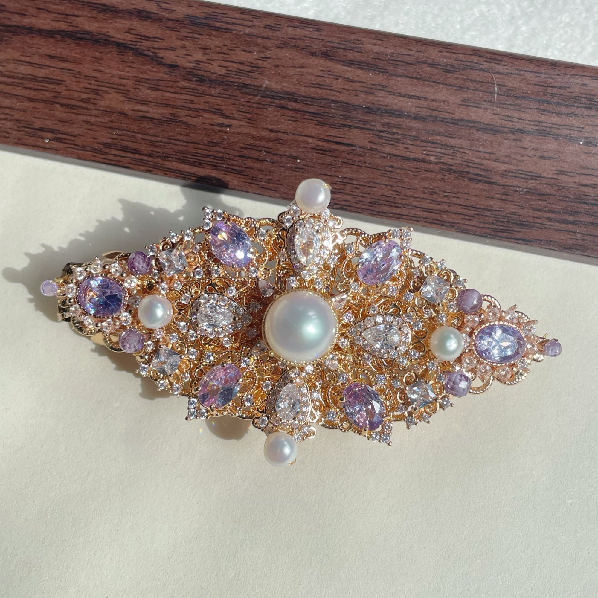 重工法式巴洛克淡水珍珠紫锆发饰