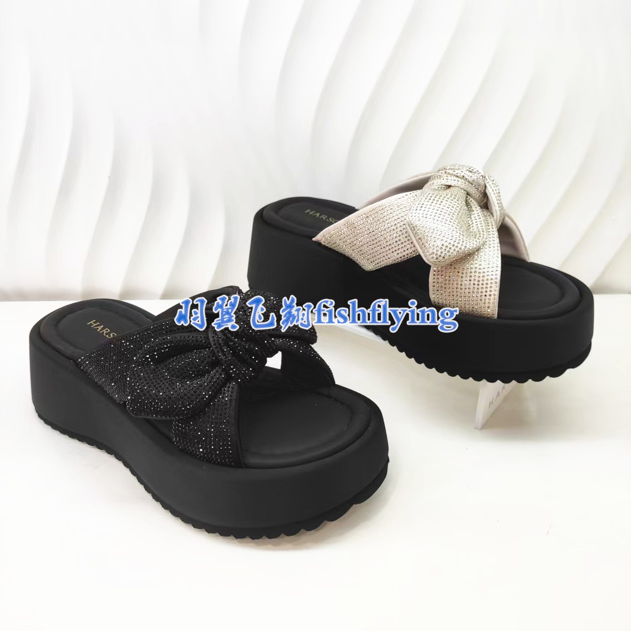 HM261001正品Harson/哈森2026夏新满钻时尚户外休闲厚底女凉拖鞋图片
