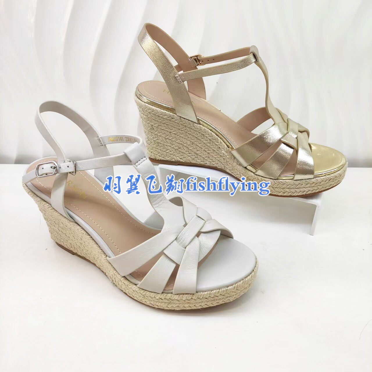 HM267141正品Harson/哈森女26夏新款百搭坡跟一字带高跟女凉鞋