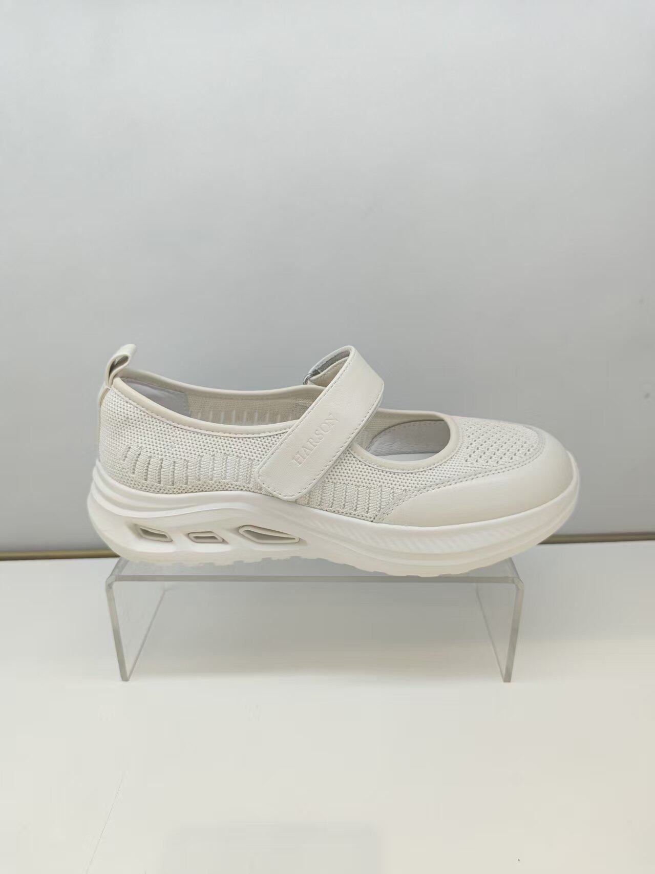 hcs256108正品Harson/哈森春夏秋款玛丽珍厚底坡跟舒适粘扣女单鞋