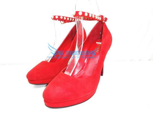 哈森女鞋春秋季新款防水台細高跟珍珠扣帶紅色婚鞋女單鞋HL73501在類目 女鞋, 低幫鞋中 - 來自Buy2taobao.com提供專業的淘寶代購服務
