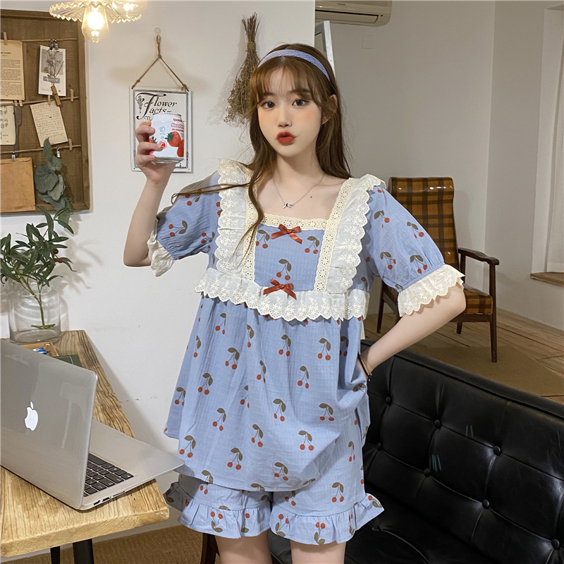 Real price ~ New Sweet splicing Square Neck Lace Edge sweet nightdress pajamas and pajamas suit
