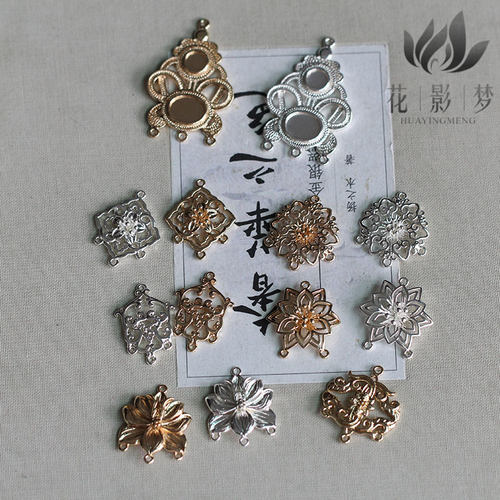黄铜铸铜间饰雪花方花流苏挂坠