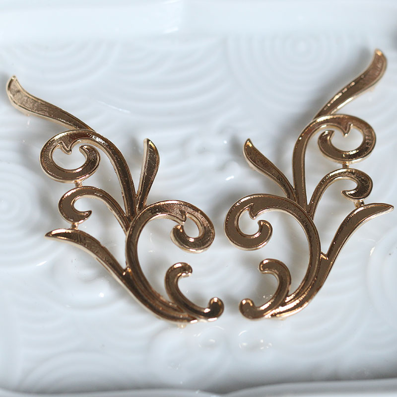 花影梦黄铜保色卷草纹