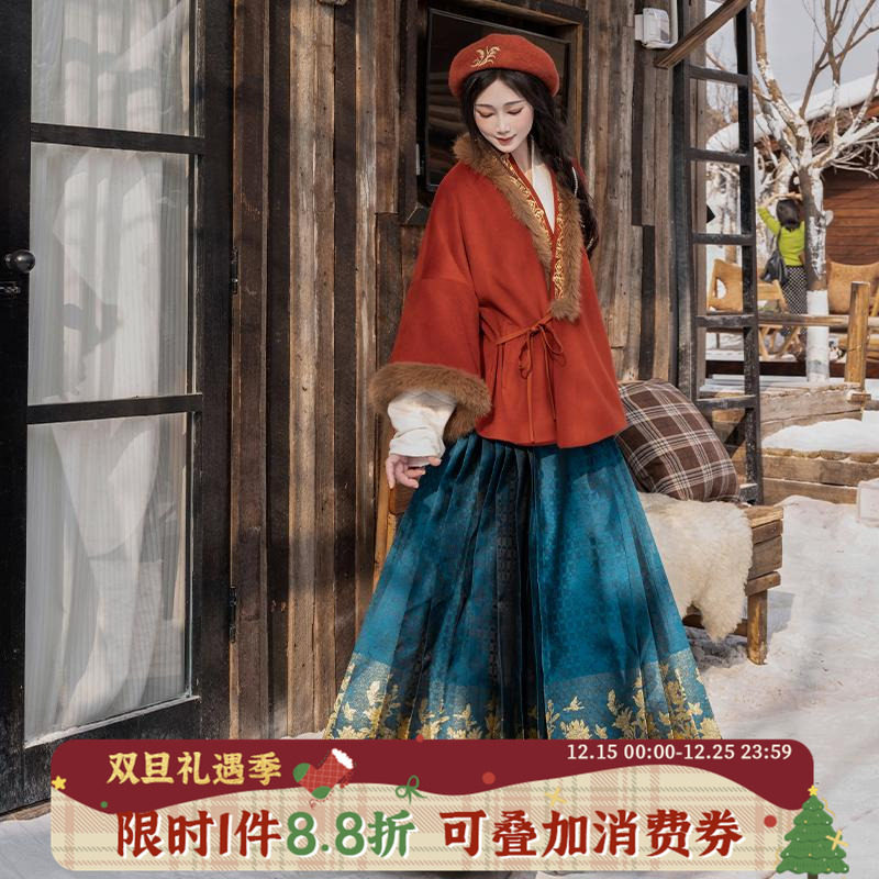 有口袋的刺绣织金汉服套装