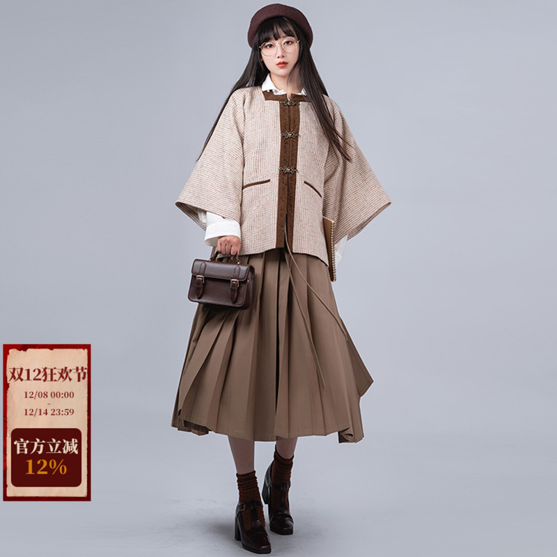 百搭保暖的方领半臂外套冬日汉服