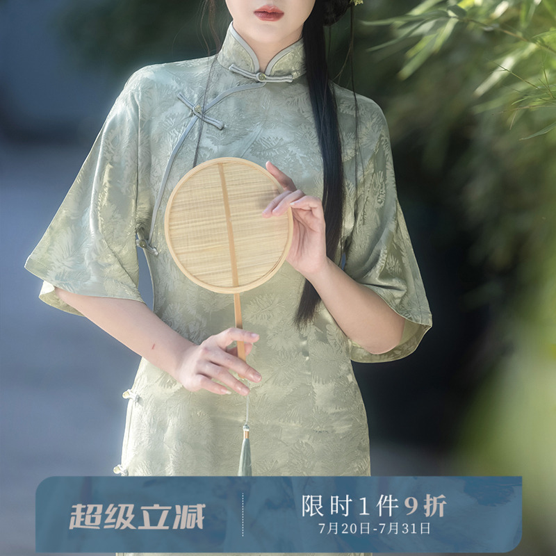 拟梦倒大袖旗袍手工盘扣新中式