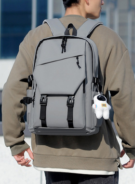 便携工装风男士双肩背包商务通勤笔记本电脑包简约时尚大学生书包