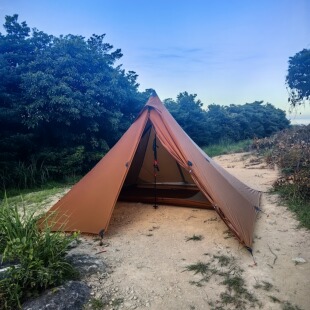 中维户外  高2米边长3.2米正四边形金字塔 帐篷  超轻金字塔帐篷