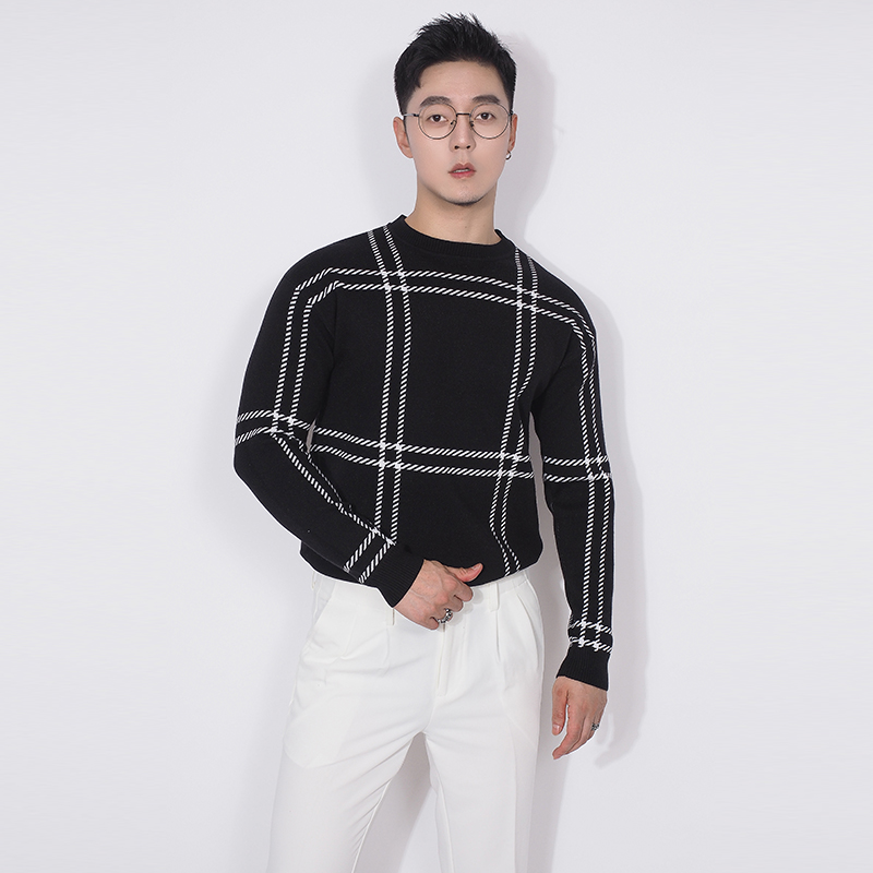川泽男士秋冬新款圆领套头针织衫韩版修身格子时尚毛衣个性打底衫