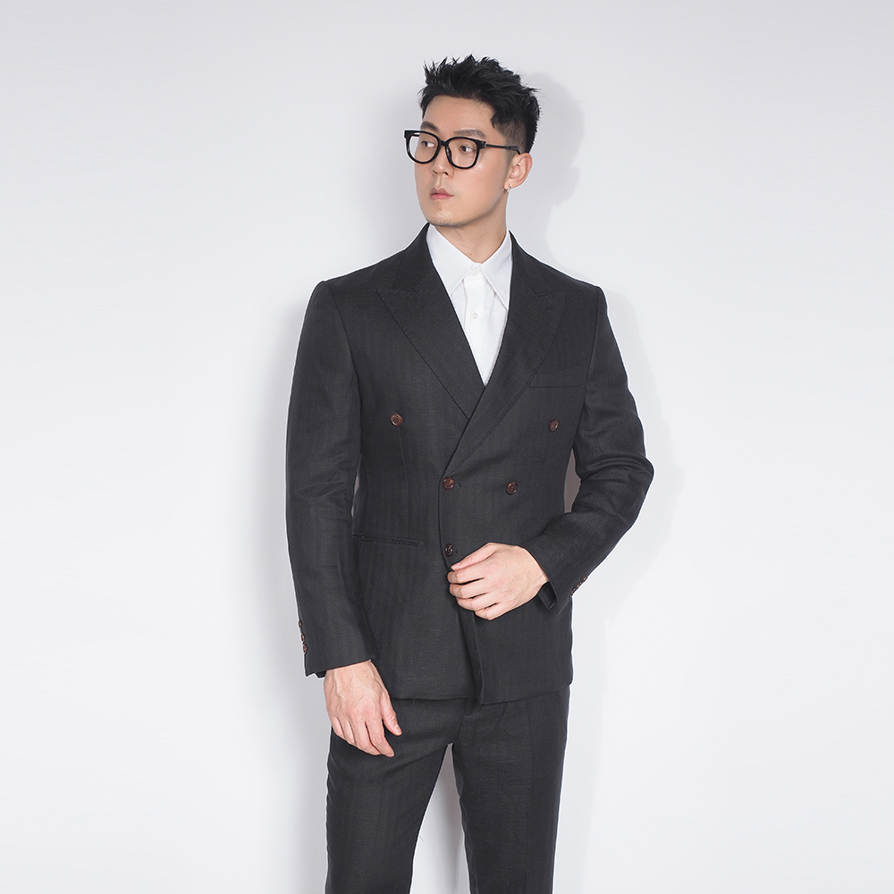 川泽男装春夏薄款麻料黑色西服套装双排轻商务暗条纹西装两件套
