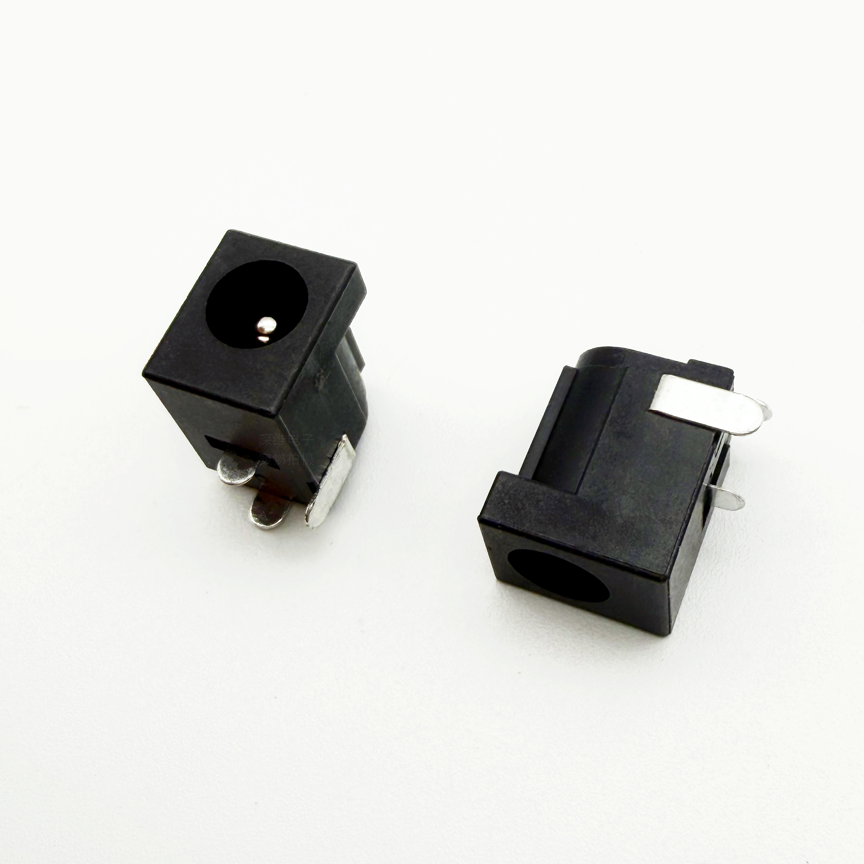 thumbnail for DC Power Socket DC005E-2.0 Flat Back Columnless Evasion Feet Length 2.0 Half Copper 5.5 2.1mm