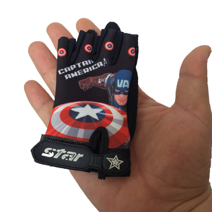 新款儿童手套男半指2岁3岁4岁防滑英雄联盟队长小孩子平衡车单杠