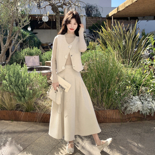 2026早春新款千金风立体花朵马甲三件套女轻熟风高级感时尚套装