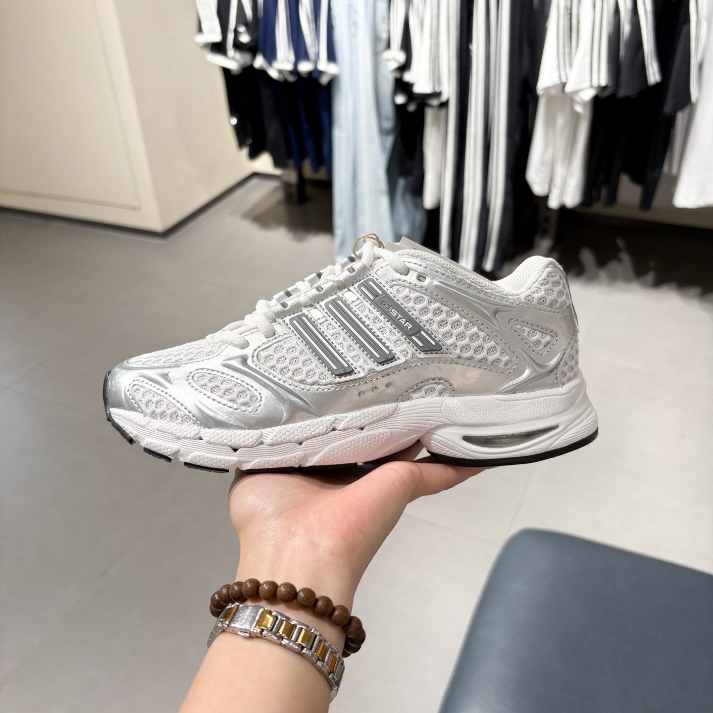 Adidas女鞋2026秋新款运