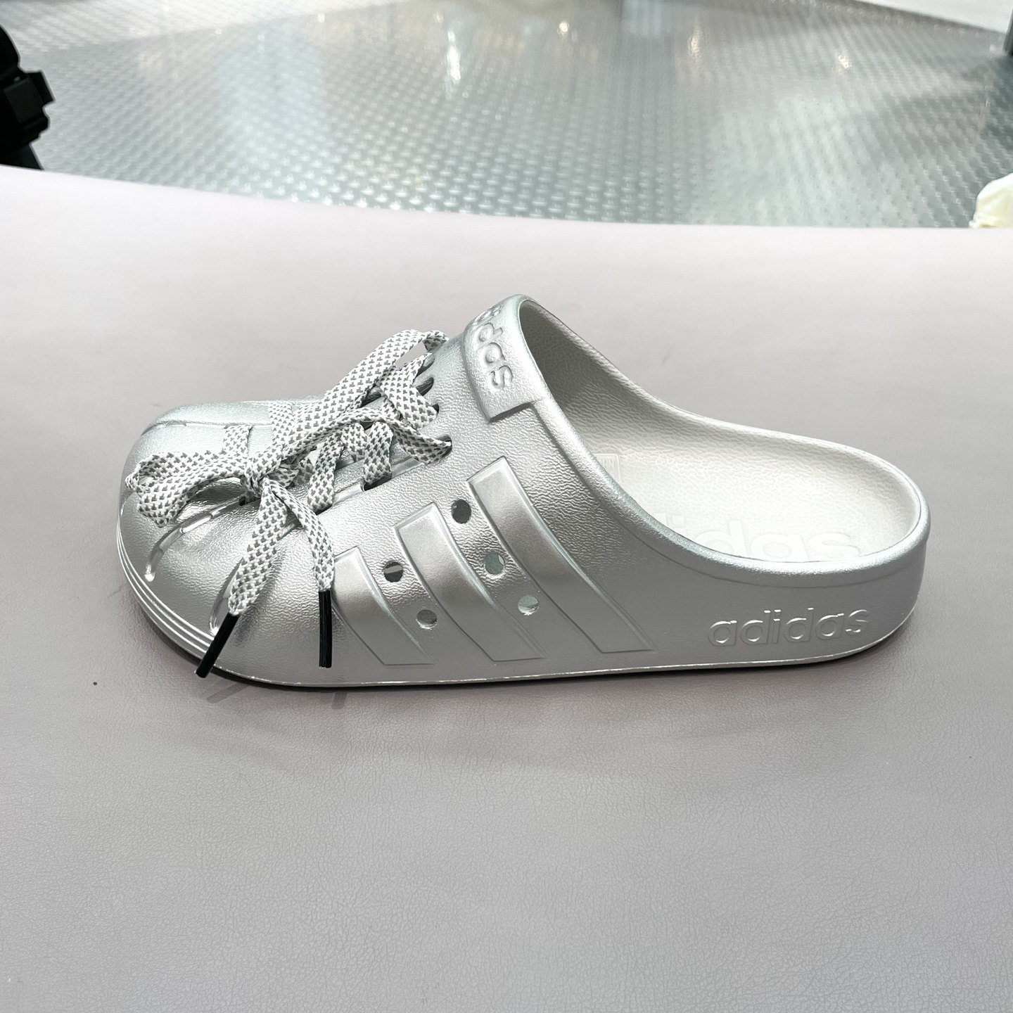 Adidas女鞋2026夏新款金