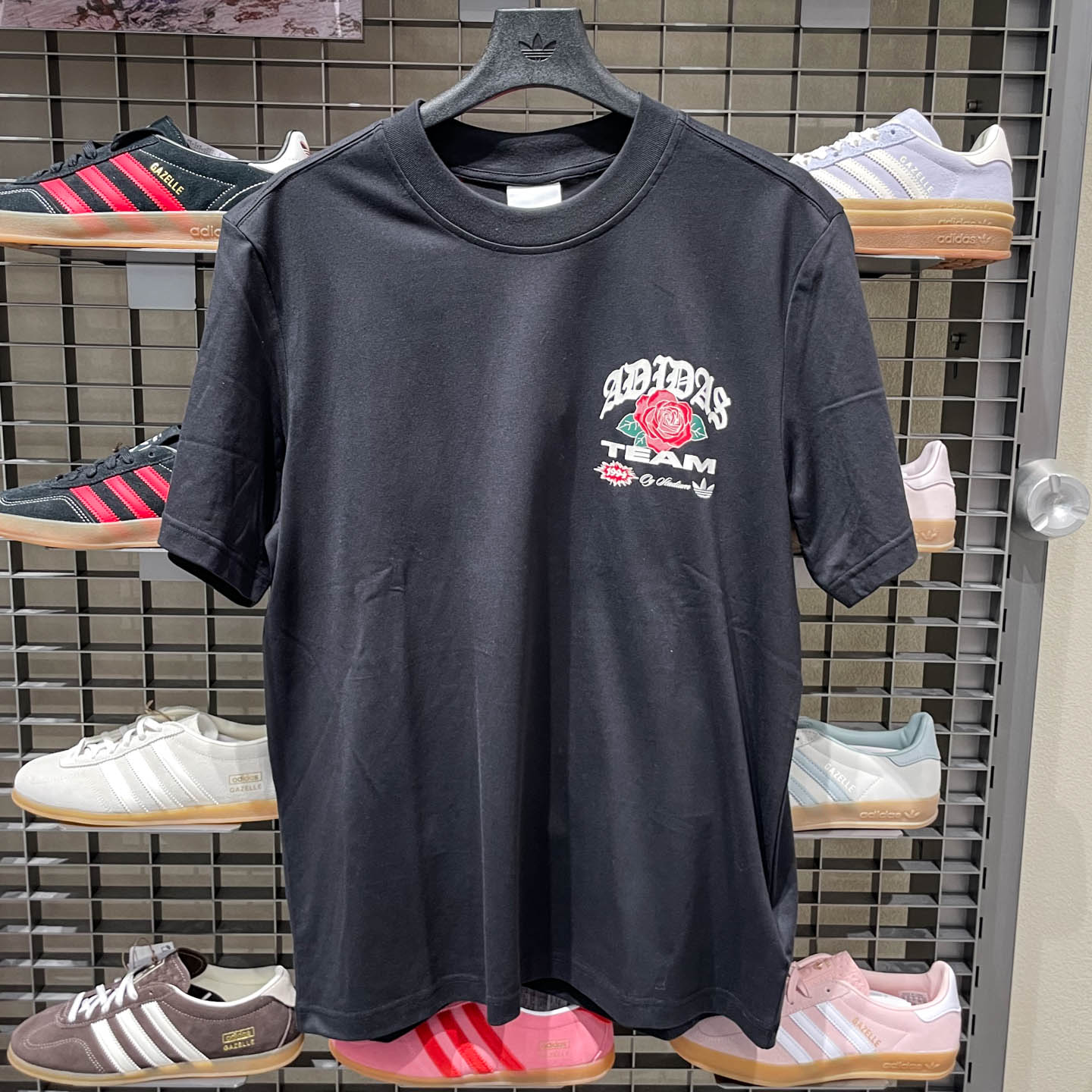 adidas阿迪达斯三叶草GFX Roses半袖春男复古玫瑰短袖T恤KD0482