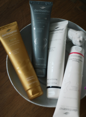 顺丰包邮 dentissimo瑞士进口美白牙膏护龈清新口腔含氟清新口气