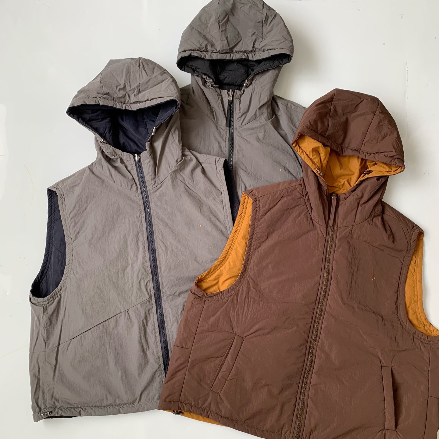 日系25秋冬新款Danton休闲简约百搭两面穿拉链连帽夹棉马甲