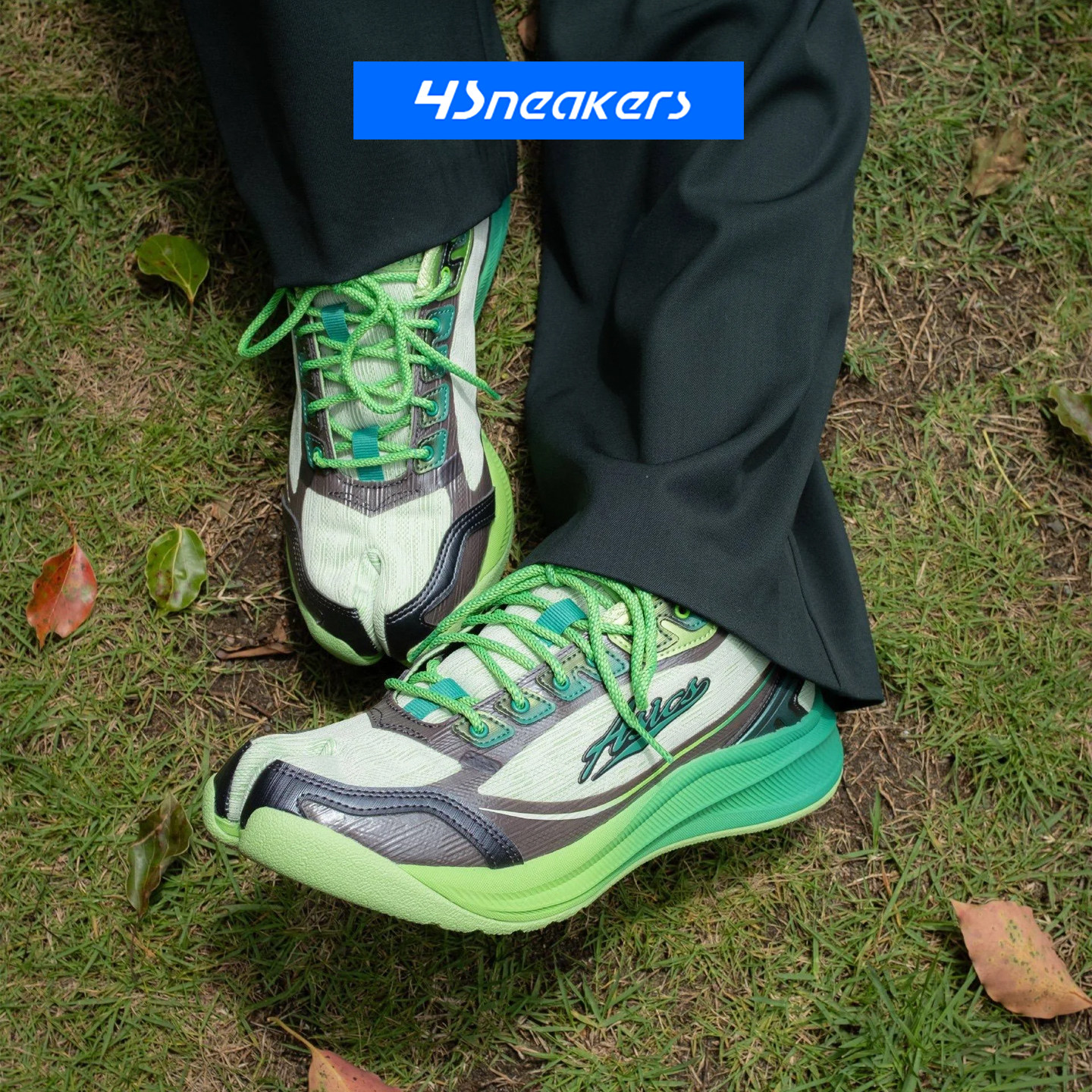 KIKO x ASICS ILARGI FF II 舒适分趾透气男女跑步鞋1203B111-200