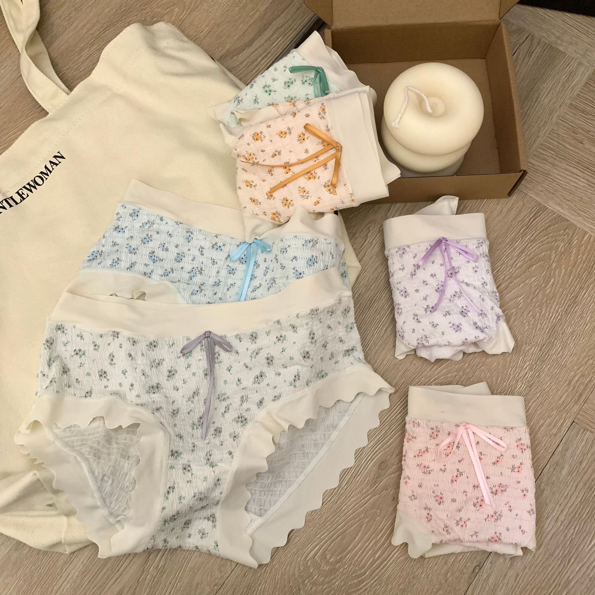 莫代尔小碎花女士内裤田园柔美风中腰棉质舒适透气底裆少女三角裤