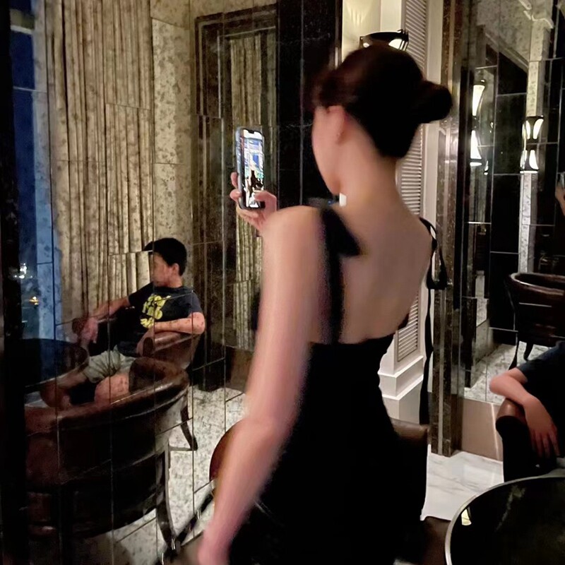 JILL LIU优雅高级小黑裙 绑带蝴蝶结弹力修身莫代尔吊带连衣裙女