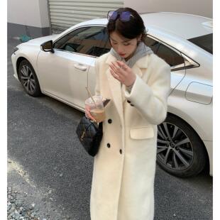 潮牌高级感精仿羊毛白色大衣女士冬季新款加厚韩系中长款过膝毛呢