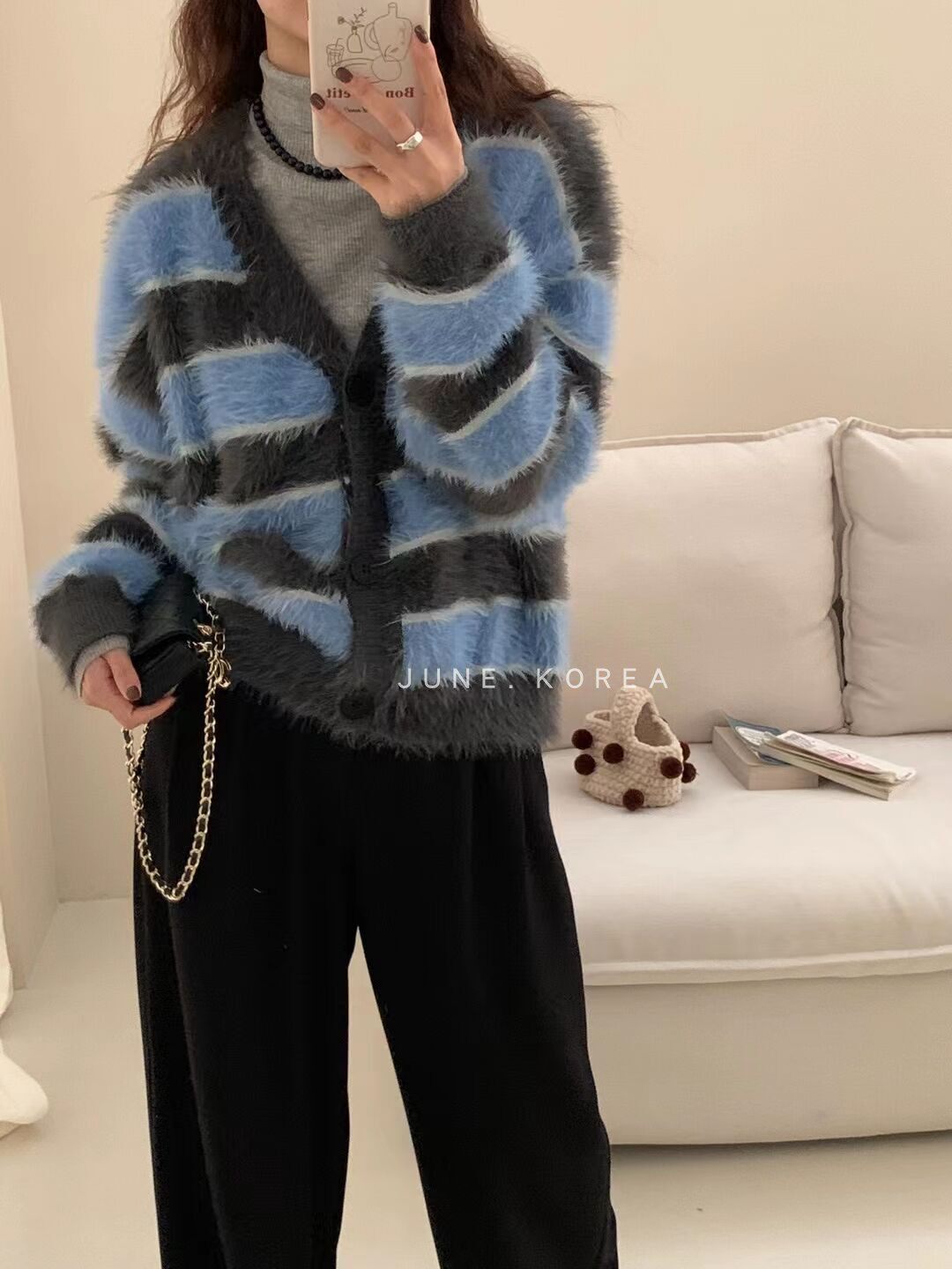 自留~撞色条纹仿貂绒v领毛衣外套女秋冬软糯针织开衫