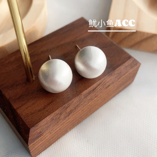 s925纯银通勤OL小众设计拉丝金属圆球耳环2025新款银球耳钉耳饰女