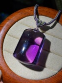 平安无事牌 吊坠 尺寸37.5 巴西紫水晶净体 26.2 16.4mm