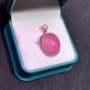 18K金吊坠5.77克 金重1.4克 钻石9颗 红宝石1颗 裸石重4.37克