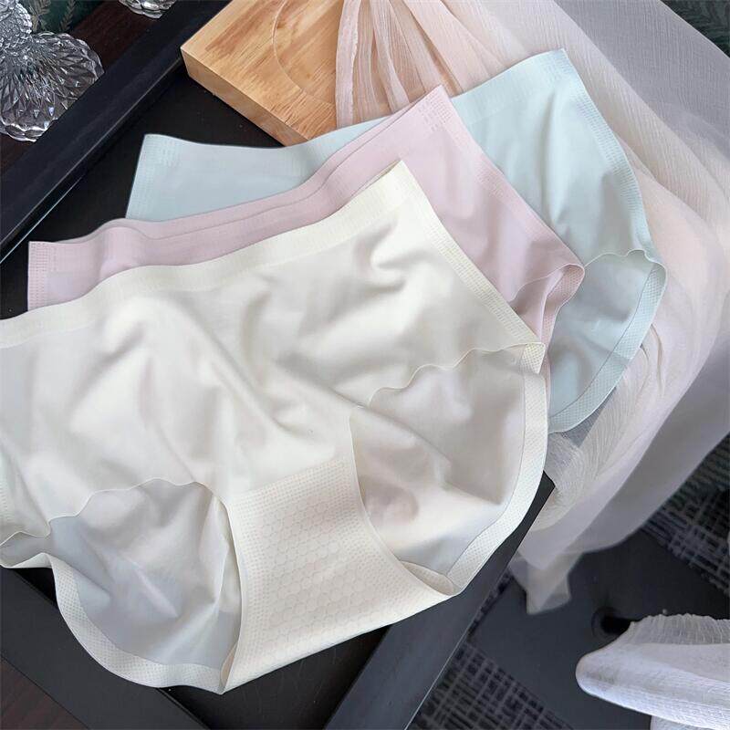 蜜桃奶酪 裸感无痕瑜伽内裤女防滑夹裆简约纯色三角裤,女士内衣/男士内衣/家居服,女三角裤,淘宝优惠券,粉丝福利购,淘宝优惠卷