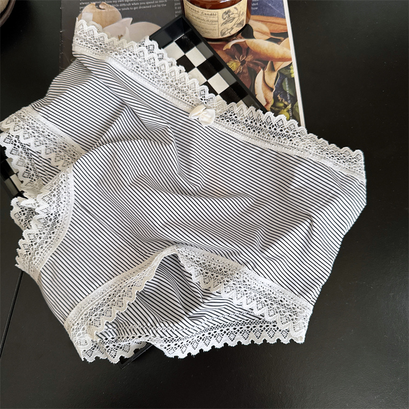 经典牛奶丝V.S.新款高腰无痕包臀