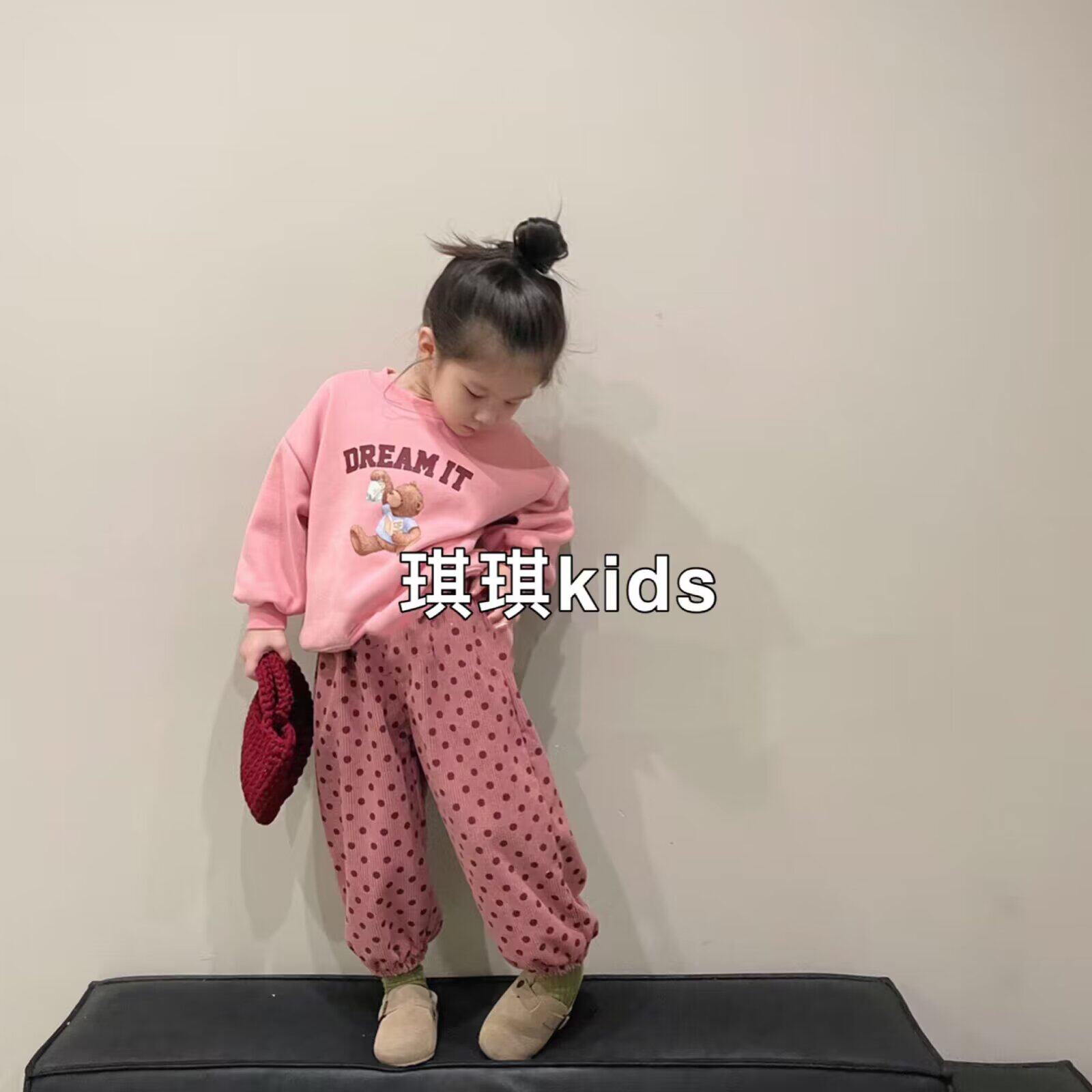 韩系女童冬季粉色卡通圆领套头一体绒卫衣儿童加绒波点束脚卫裤