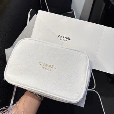 香奈儿Chanel化妆包 白色丝绒收纳包 手拿包 专柜赠品化妆包