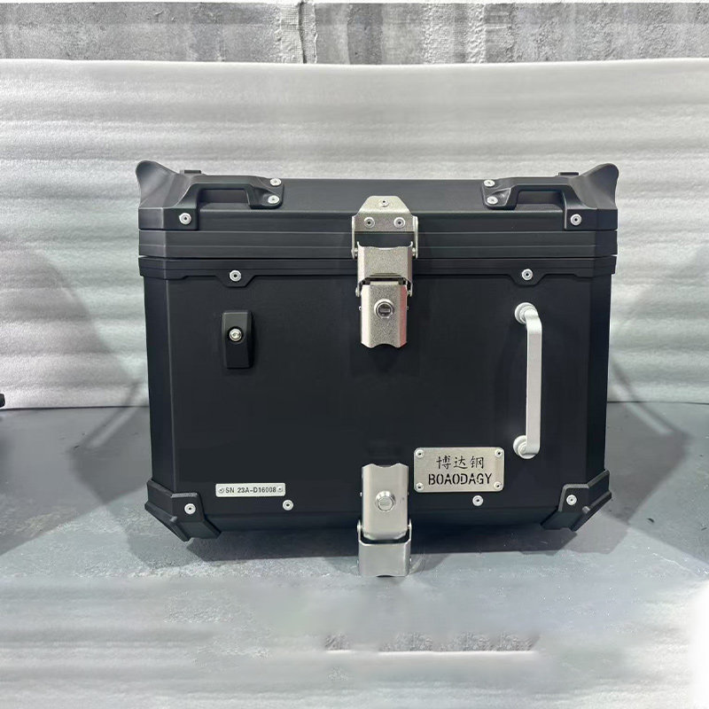 摩托车尾箱铝合金黑色后尾三箱摩托车后备储物箱工具箱改装后箱