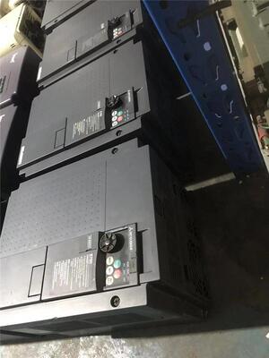 议价议1价9成新R三菱E700系列变频器F-E7401K-CHT全新原-装拍前请