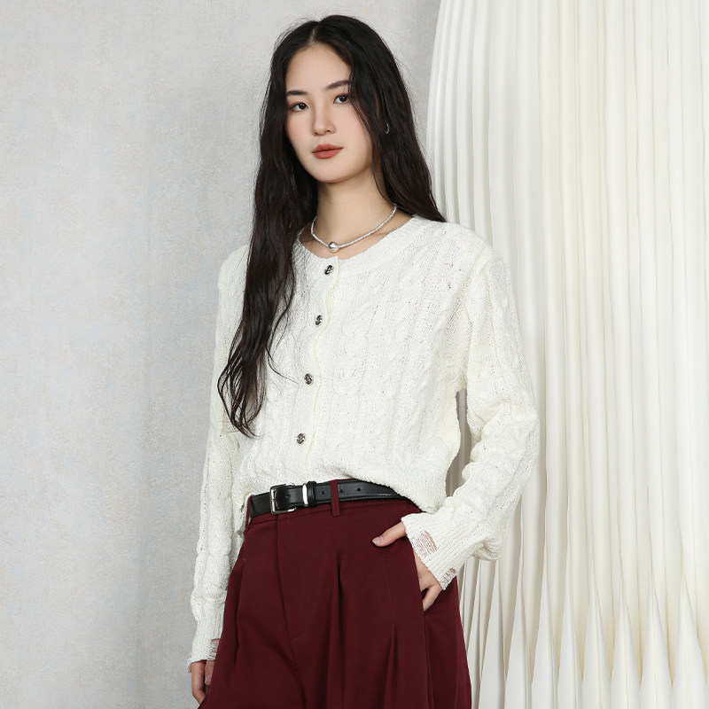 梵凯毛织衫女2026春时尚麻花纹圆领长袖百搭高级感针织毛衣开衫女