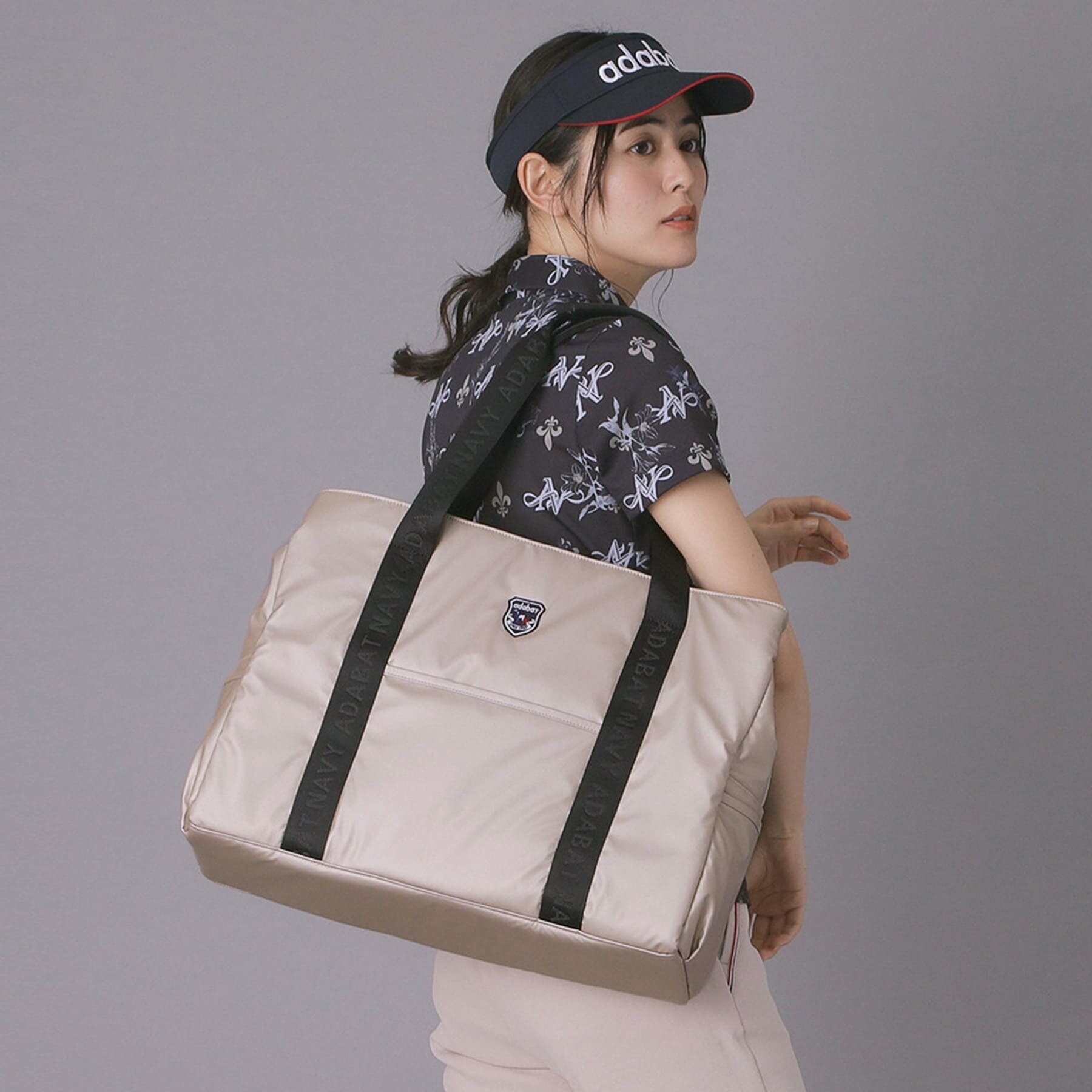 日本26春夏款adabat女士高尔夫时尚轻量耐久收纳口袋拉链经典球包