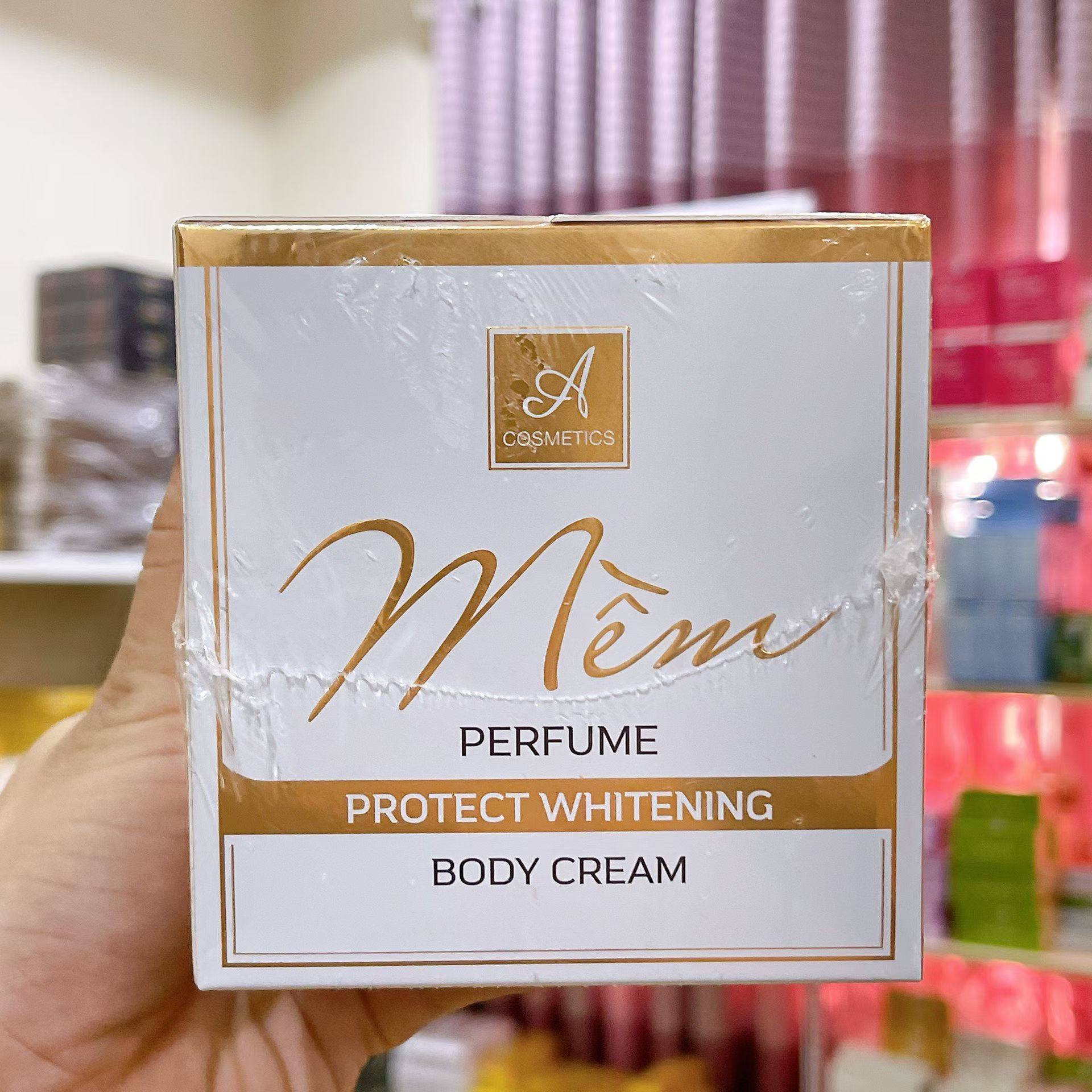 越南净白身体乳COSMETICS 150g 新包装